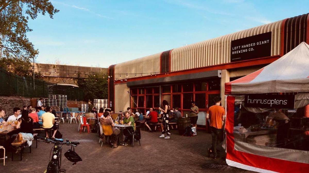 Towed Town Camping Bristol Eksteriør billede